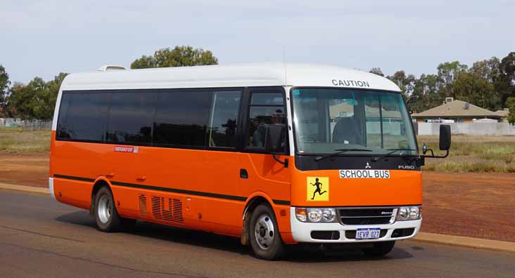 Buswest Fuso Rosa 1EVR027